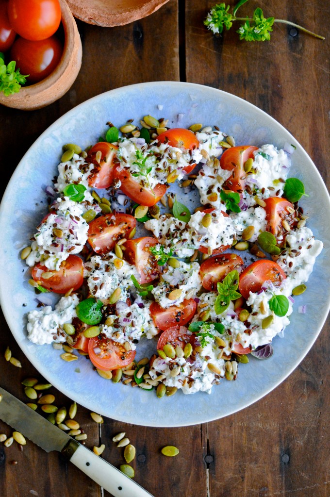 Cottage Cheese Salad with Tomatoes